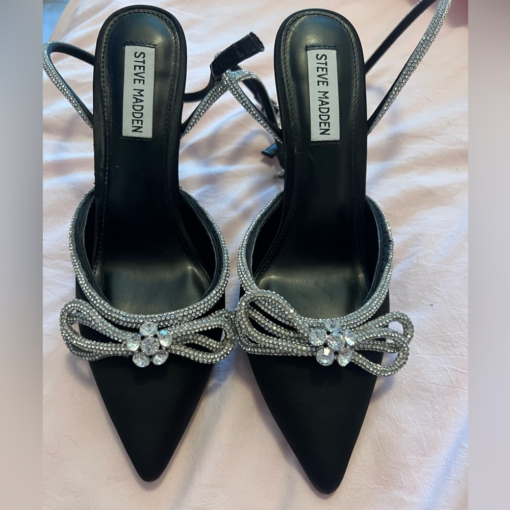 Steve Madden viable black heels